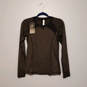 Matymats Long Sleeve Fitted Workout Top